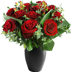 12 Luxury Red Roses